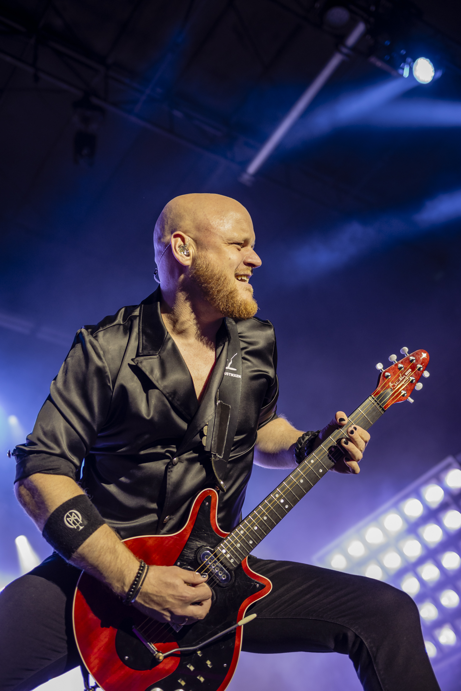 2026-08-27-Fotograf-Schneider_Foto-Festivalliv-Queen Machine.-IMG_7111.jpg