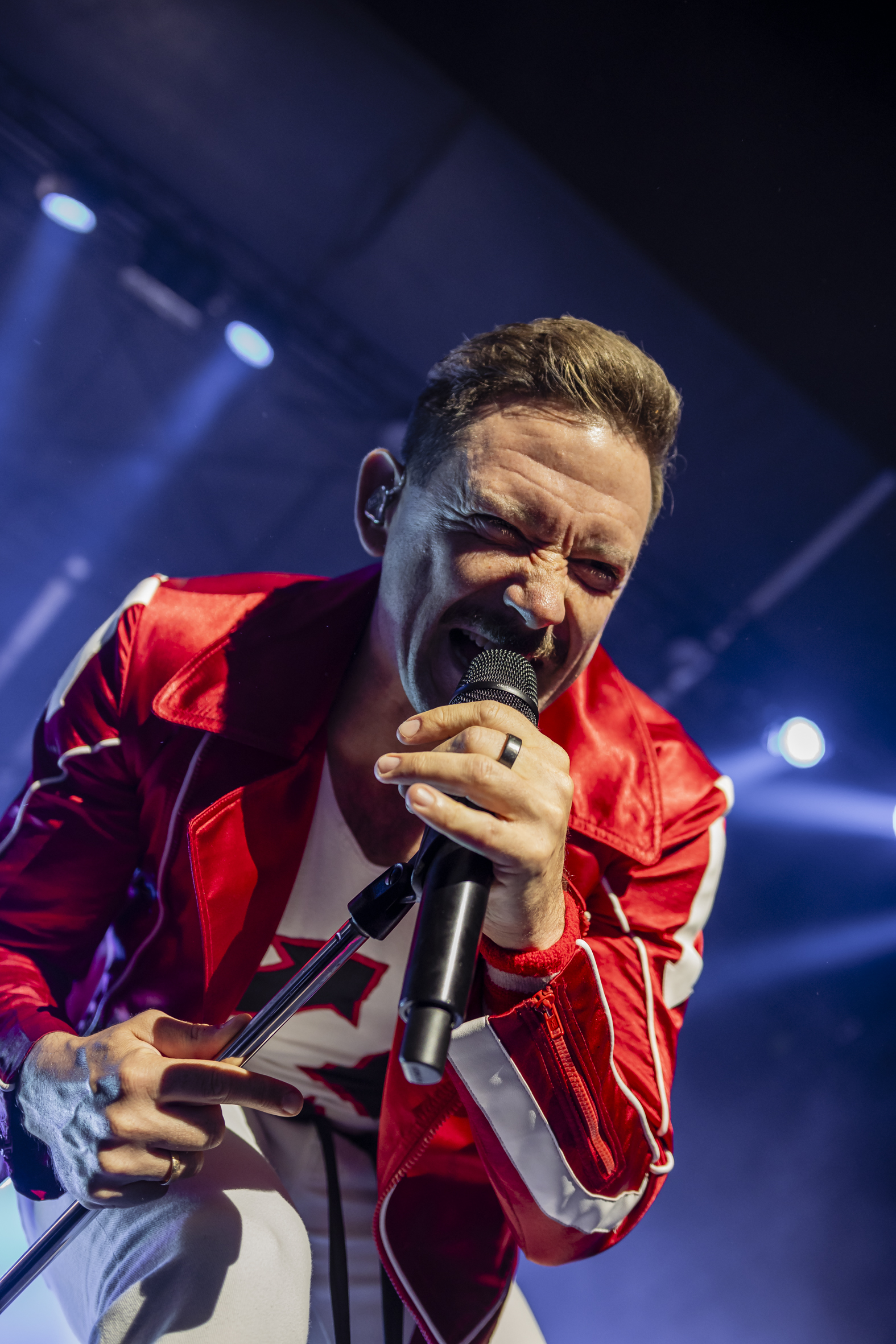 2026-08-27-Fotograf-Schneider_Foto-Festivalliv-Queen Machine.-IMG_7098.jpg