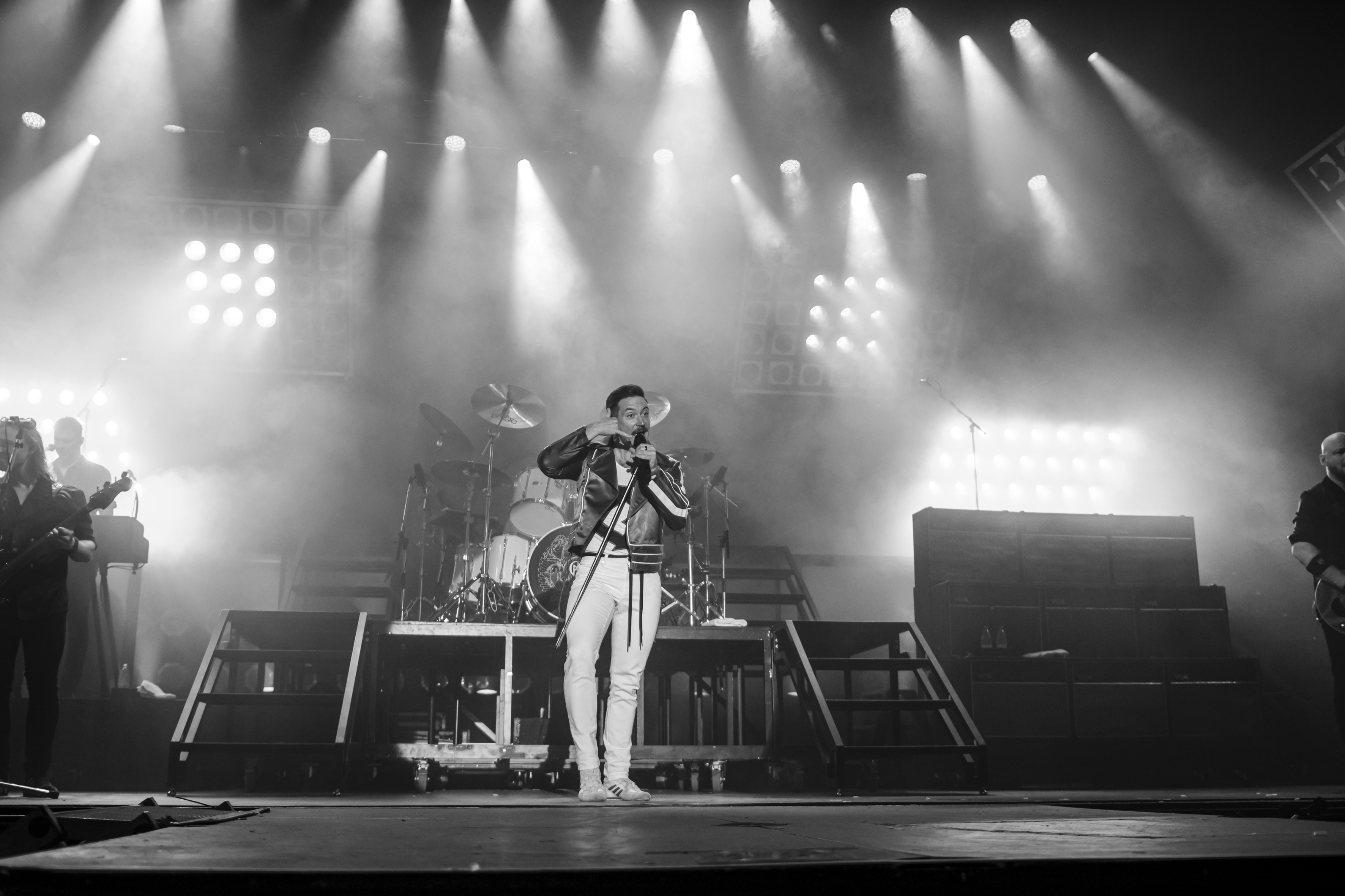 2026-08-27-Fotograf-Schneider_Foto-Festivalliv-Queen Machine.-IMG_7319.jpg